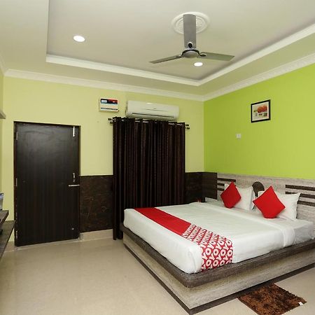 Oyo 24317 Aditya Guest House 3 Bhubaneswar Eksteriør billede