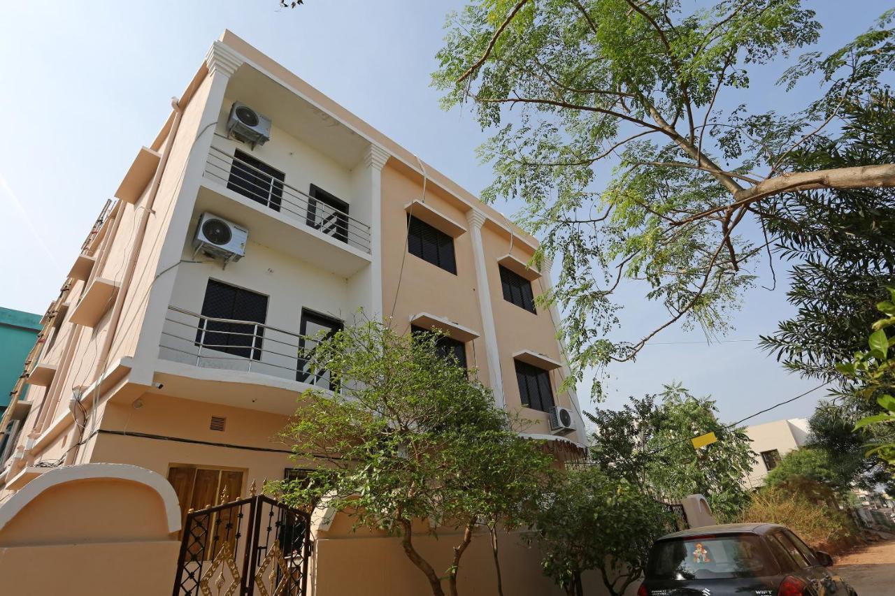 Oyo 24317 Aditya Guest House 3 Bhubaneswar Eksteriør billede