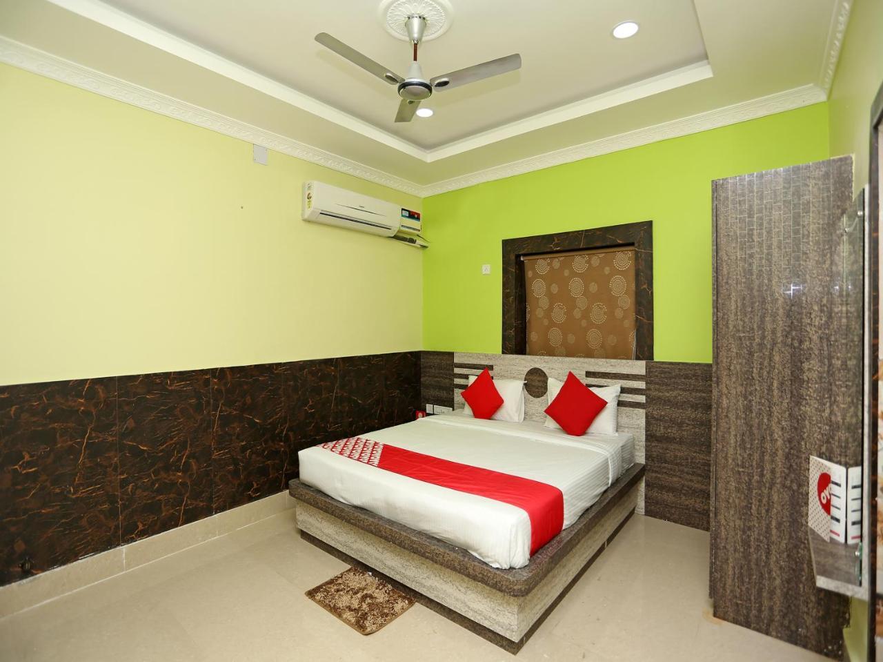 Oyo 24317 Aditya Guest House 3 Bhubaneswar Eksteriør billede