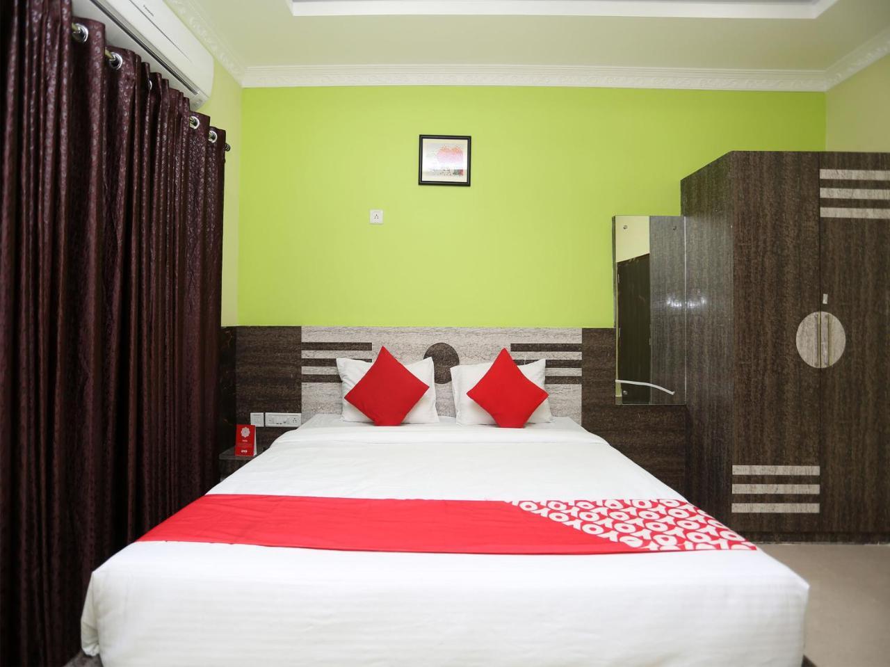 Oyo 24317 Aditya Guest House 3 Bhubaneswar Eksteriør billede