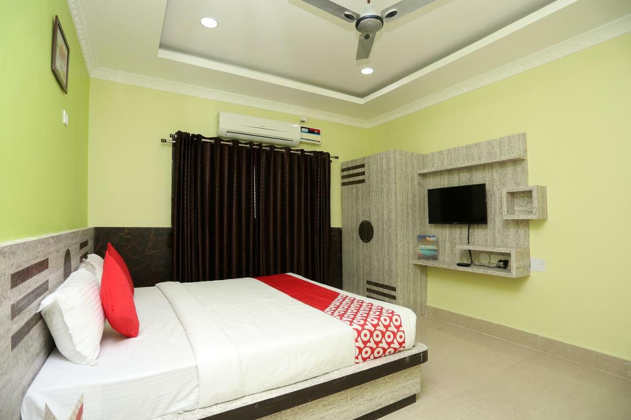 Oyo 24317 Aditya Guest House 3 Bhubaneswar Eksteriør billede