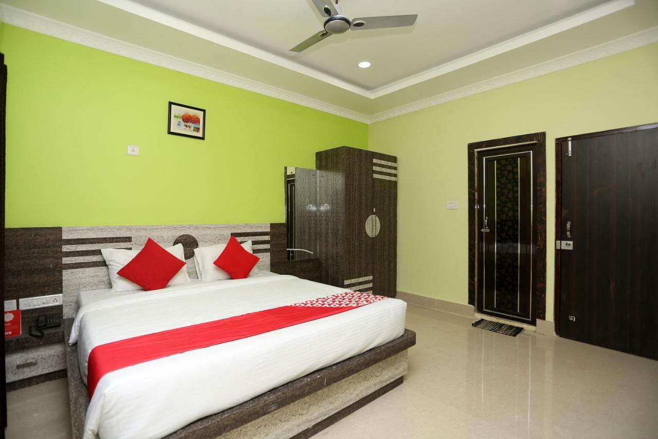 Oyo 24317 Aditya Guest House 3 Bhubaneswar Eksteriør billede